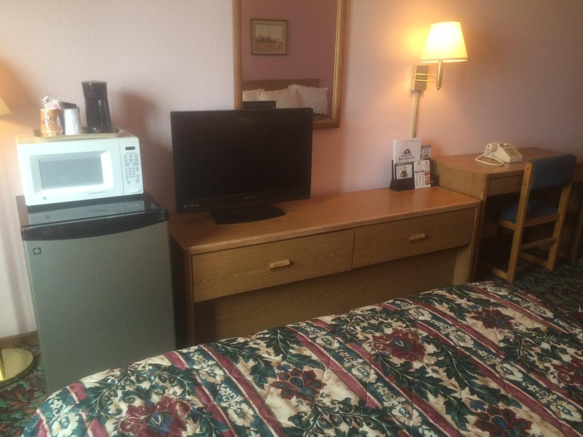 Executive Inn McPherson Экстерьер фото